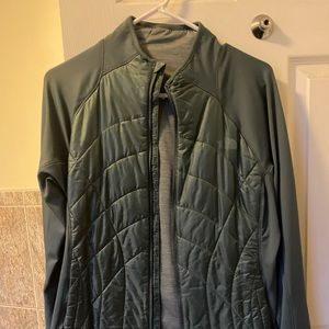 Hard to find Northface teal thermoball hybrid women’s large